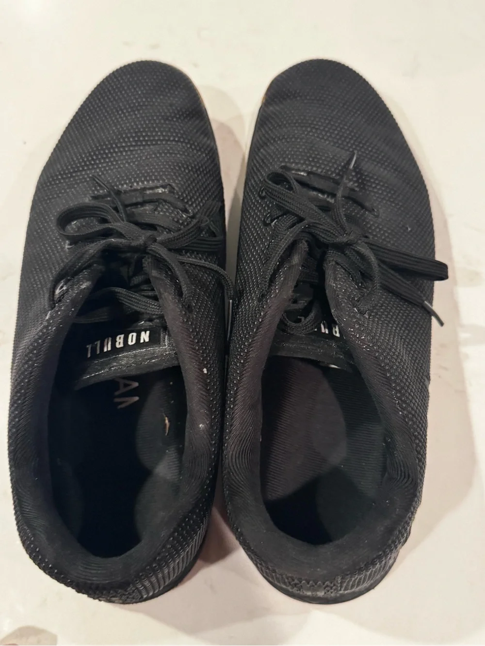 NOBULL Men's Black Athletic Knit Lace-Up Shoes with Gum Sole